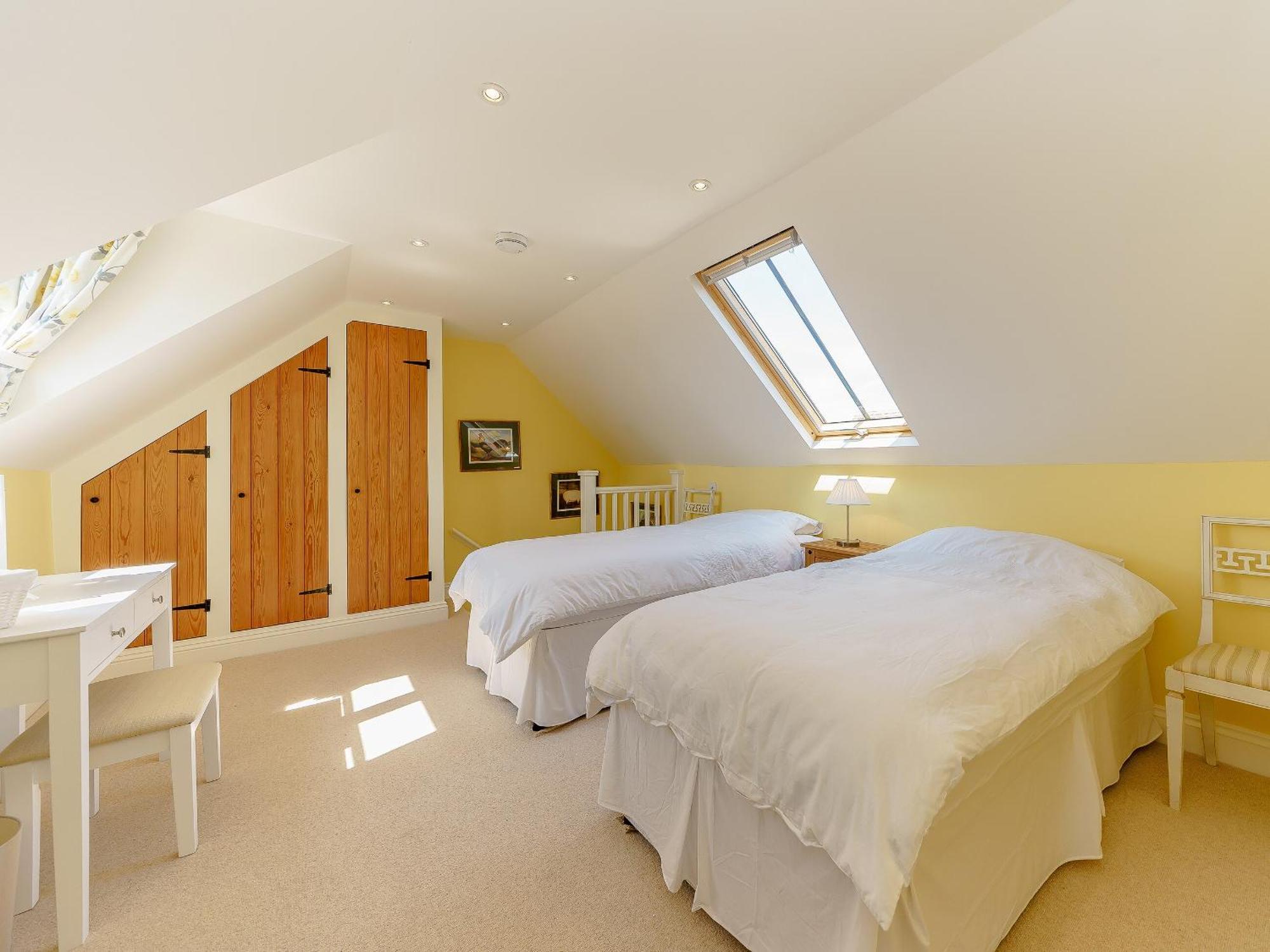 The Clock House Villa Bisley  Buitenkant foto