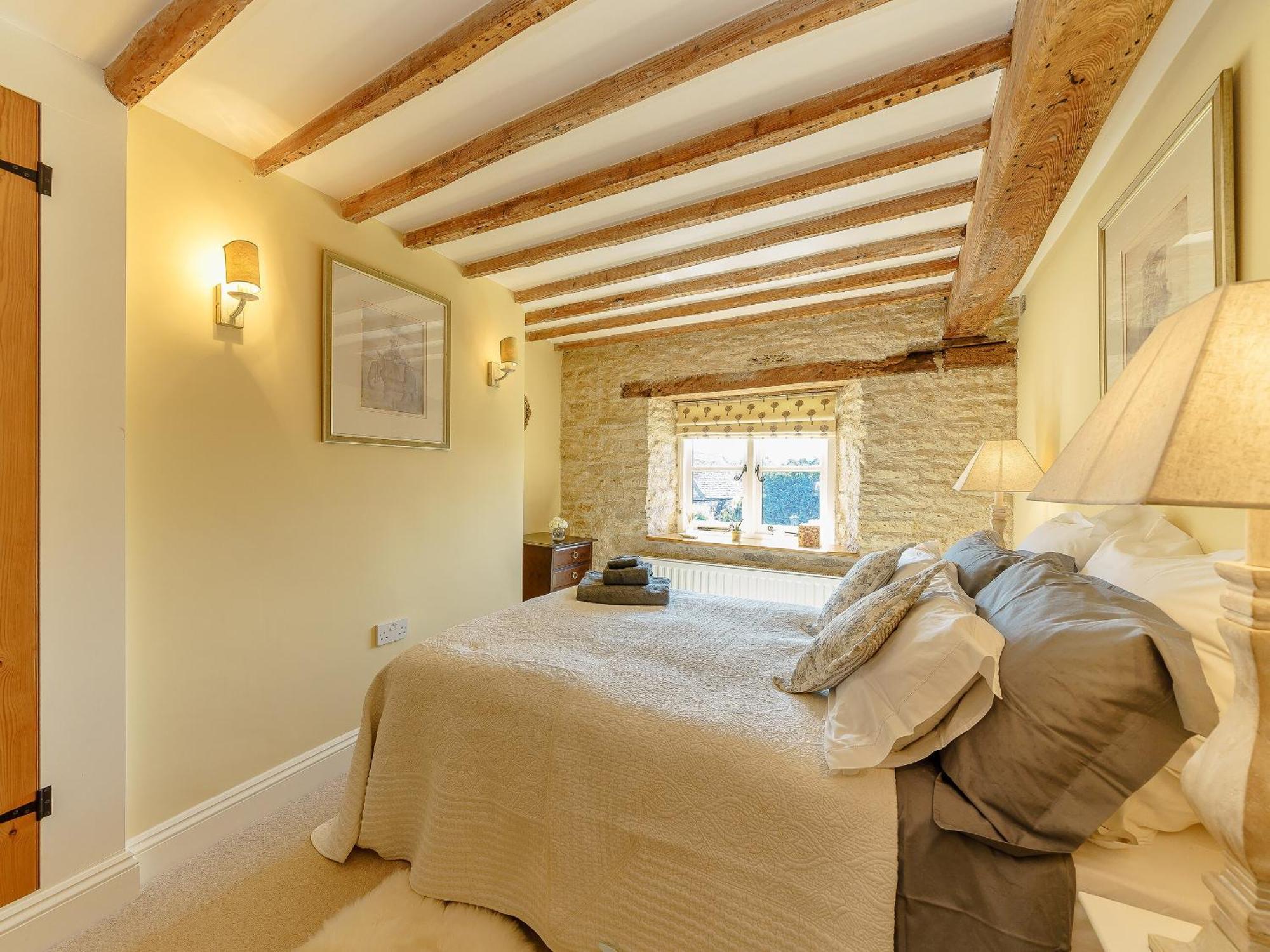 The Clock House Villa Bisley  Buitenkant foto