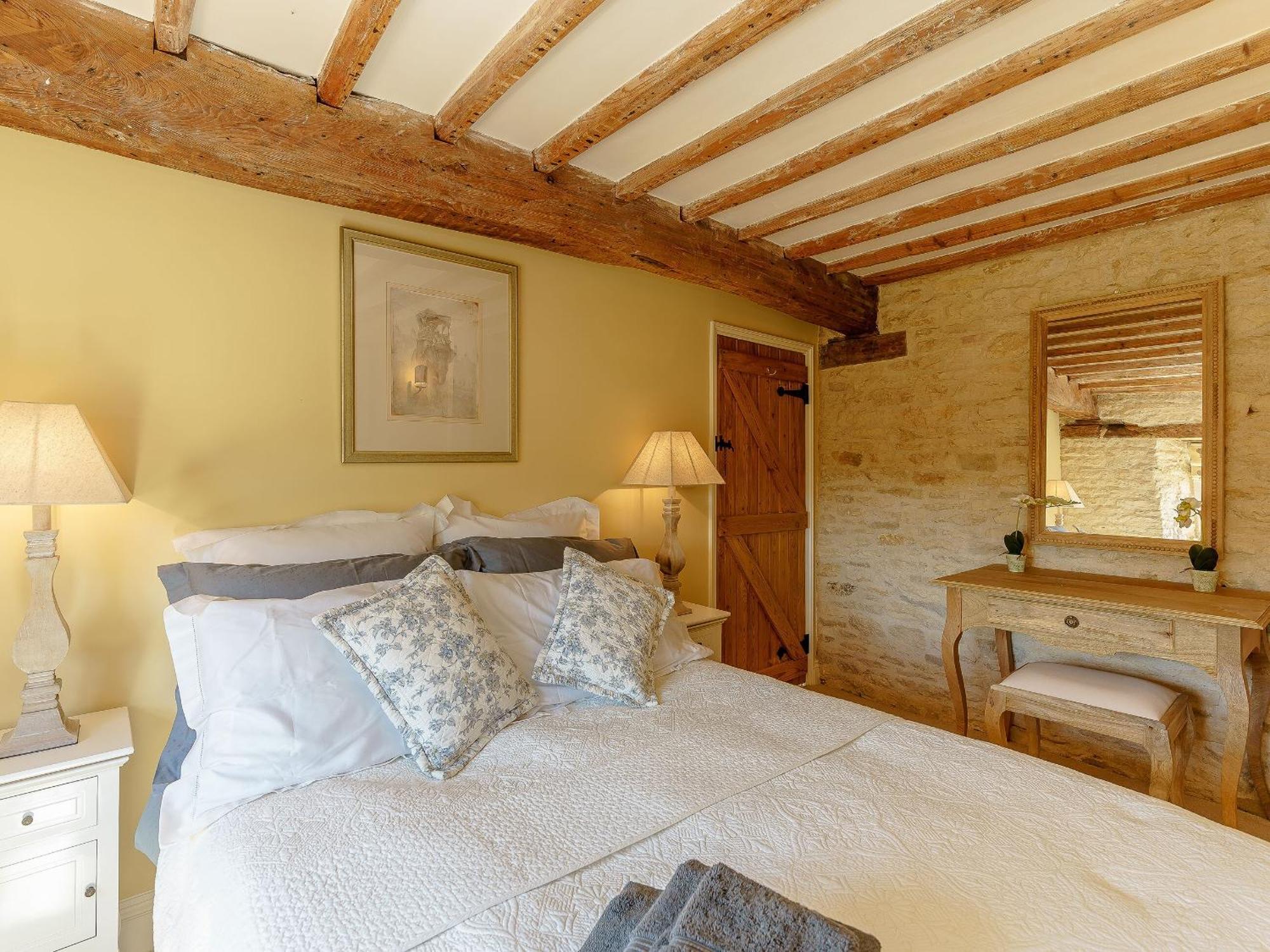The Clock House Villa Bisley  Buitenkant foto