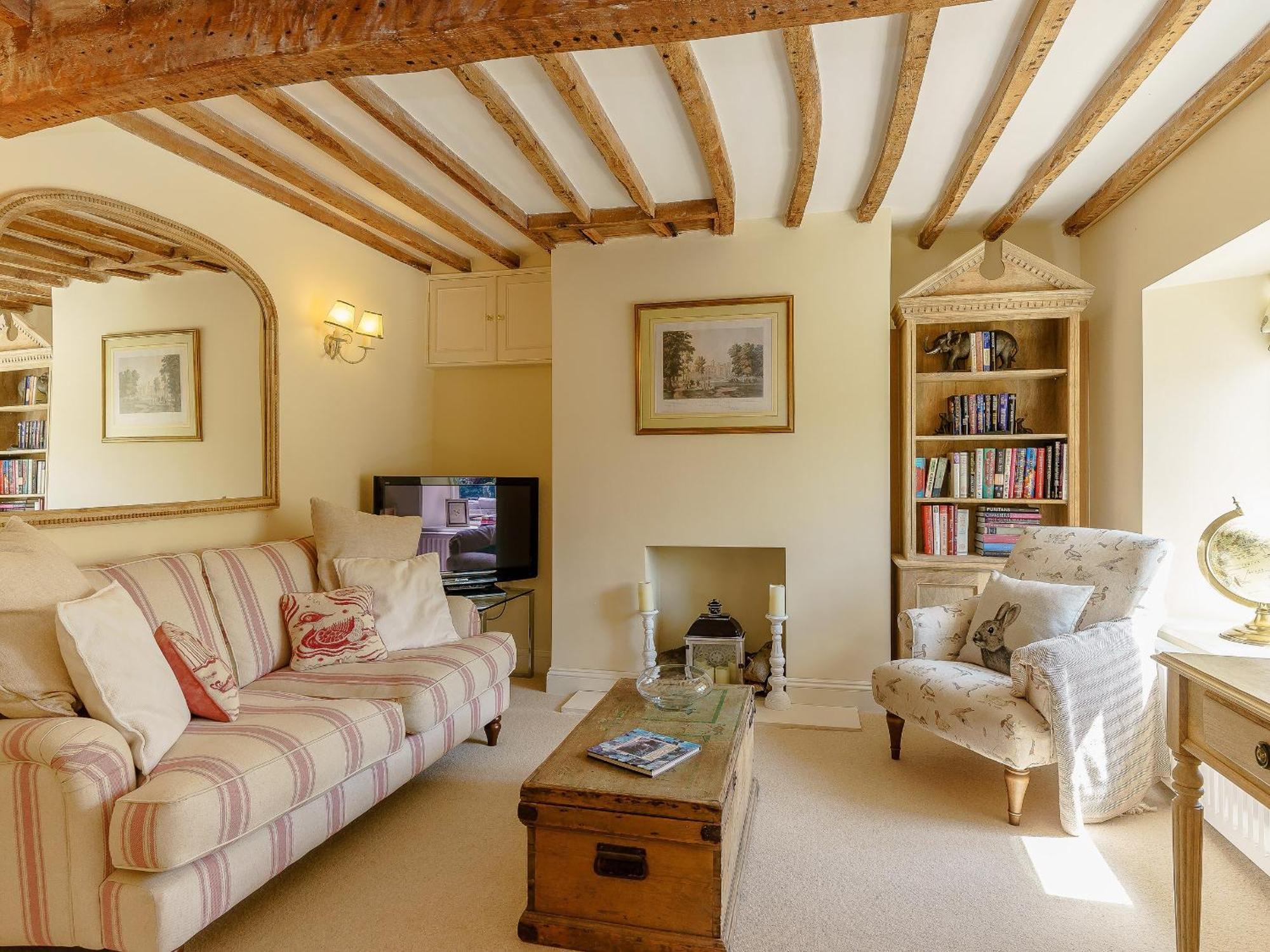 The Clock House Villa Bisley  Buitenkant foto